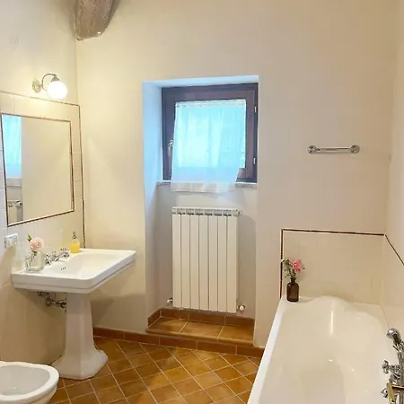 Waterfall - Cerqua Palmata Bed & Breakfast Assisi